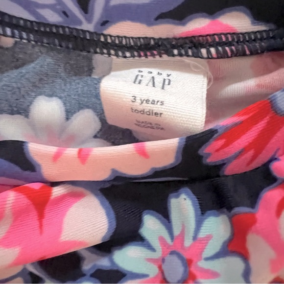 Gap Swim Suit - Picture 3 of 4